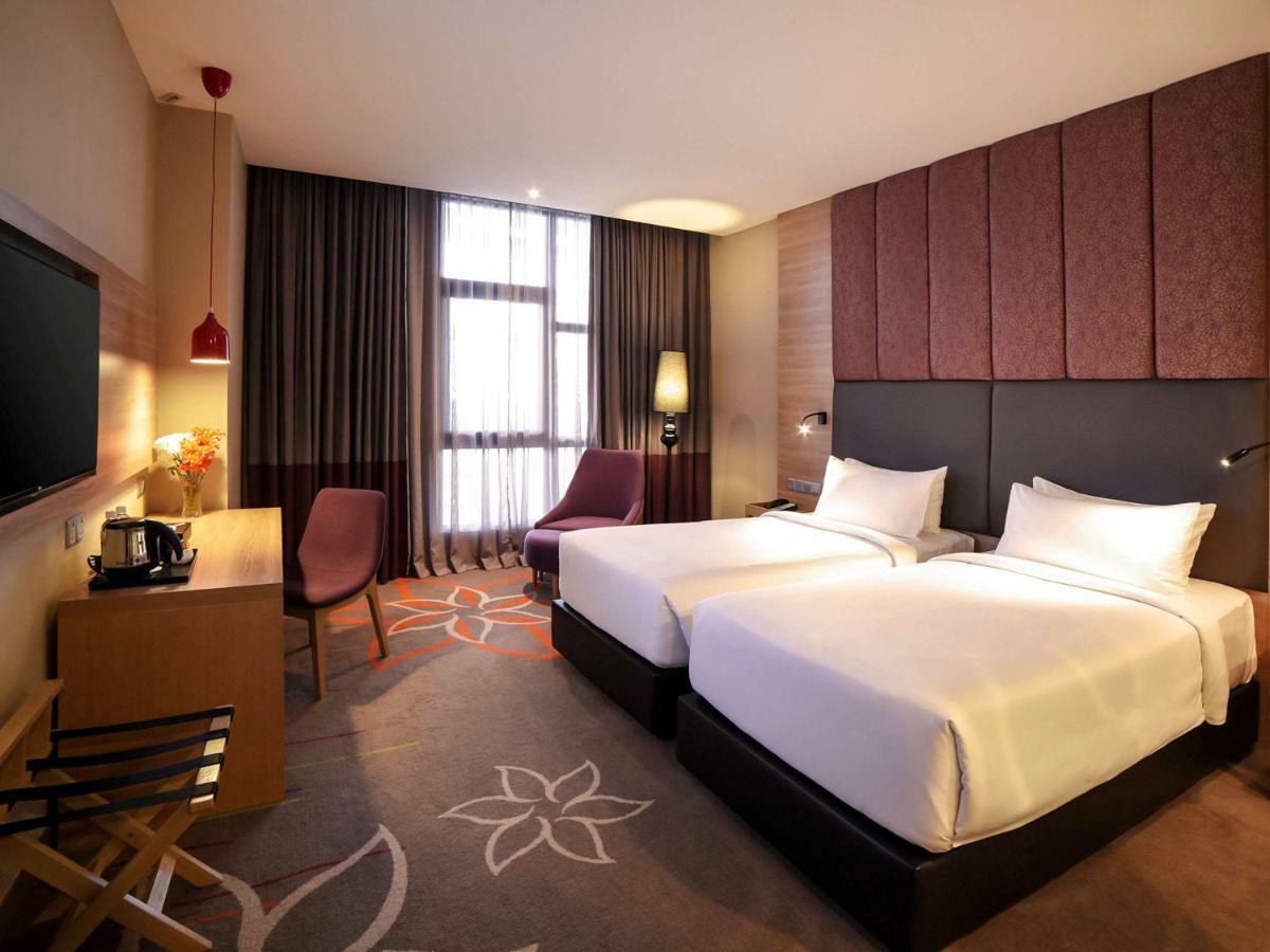 Batu Caves Mercure Selangor Selayang מראה חיצוני תמונה
